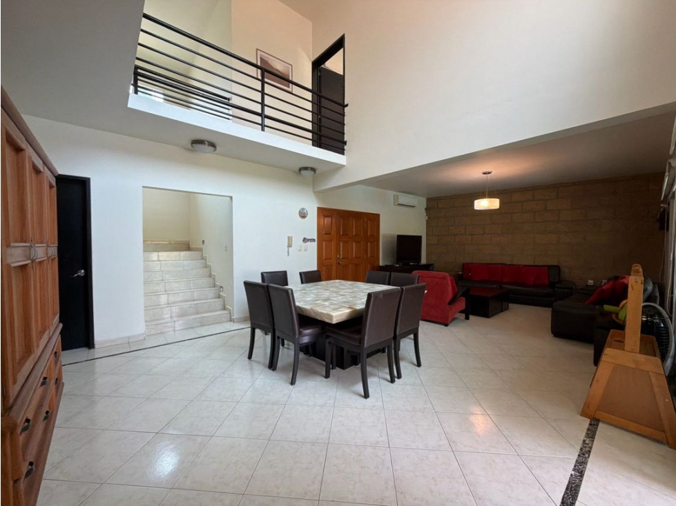Casa en venta en Residencial Burgos de Cuernavaca con alberca y jardín — foto 6