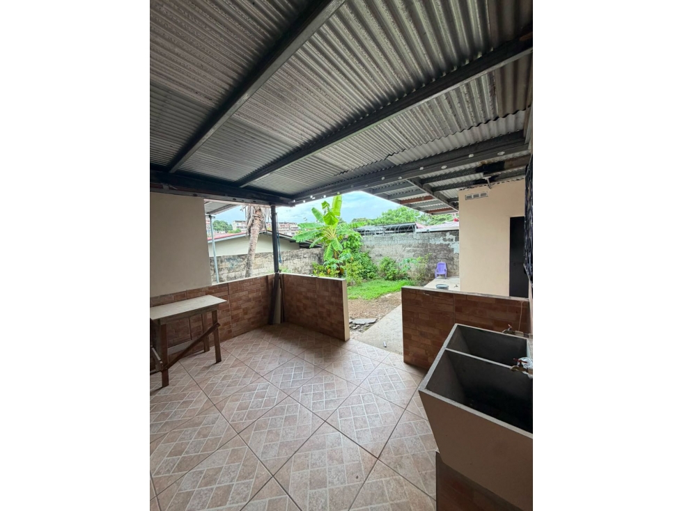 CASA EN VENTA EN SAN ANTONIO! - 2