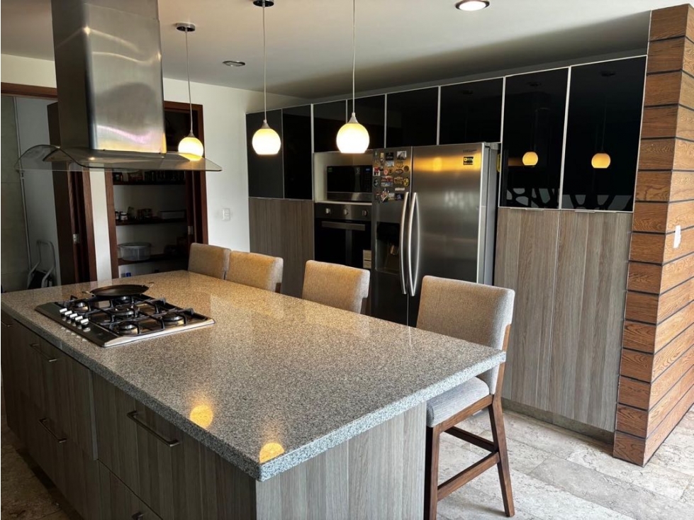 Casa en venta en San Martinito de 4 recámaras y jardín! — foto 3