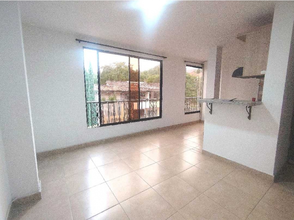 Casa En Venta En Santa Mónica. Piso 2