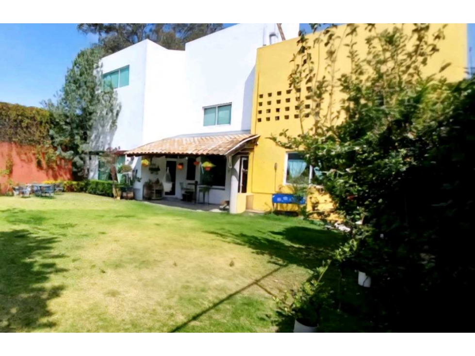 Casa en Venta en Fraccionamiento el campanario, Santiago Momoxpan - 1