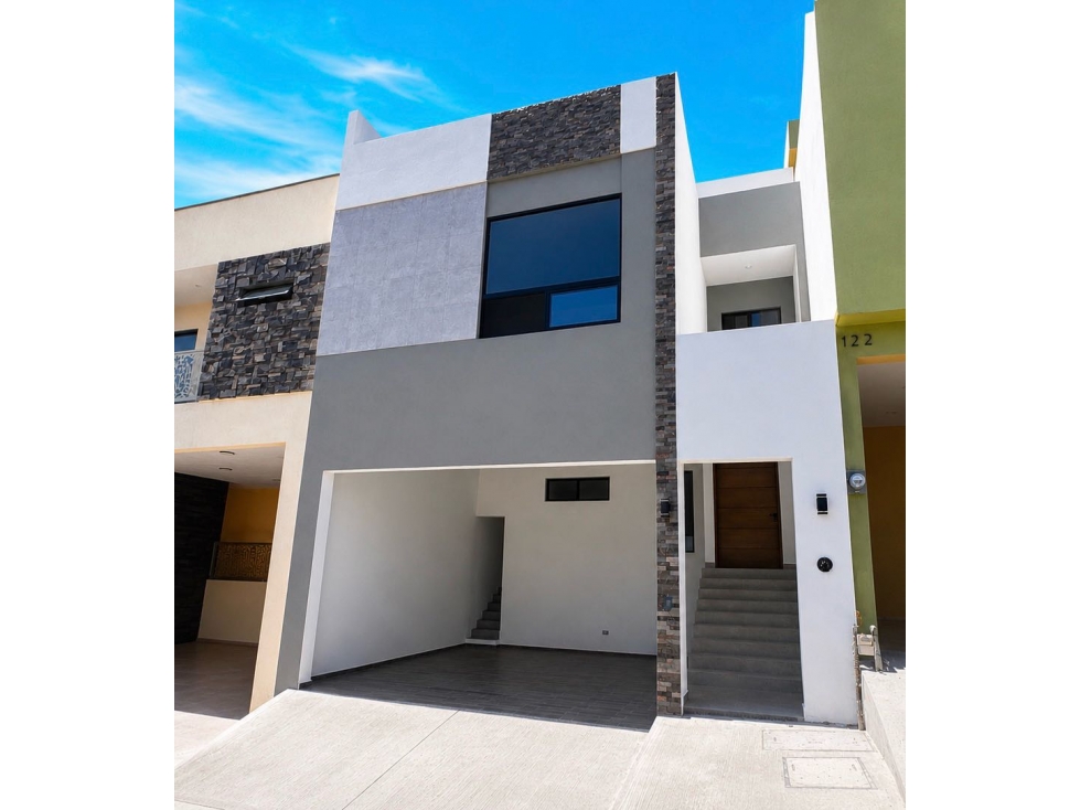 Casa en venta en Santoral Cumbres 4 habitaciones