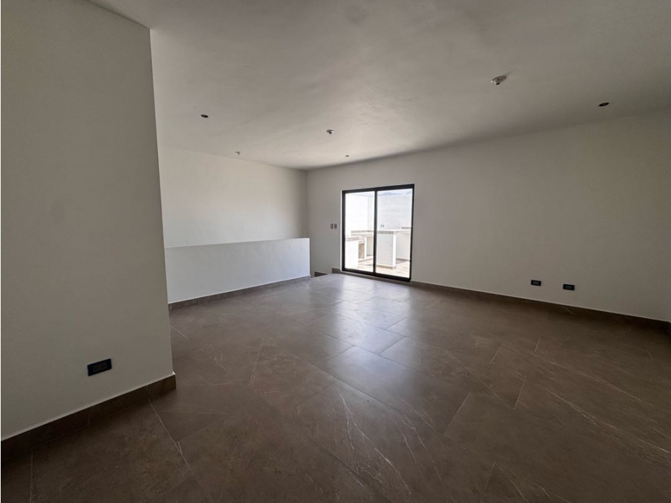 Casa en venta en Santoral Cumbres 4 habitaciones — foto 4