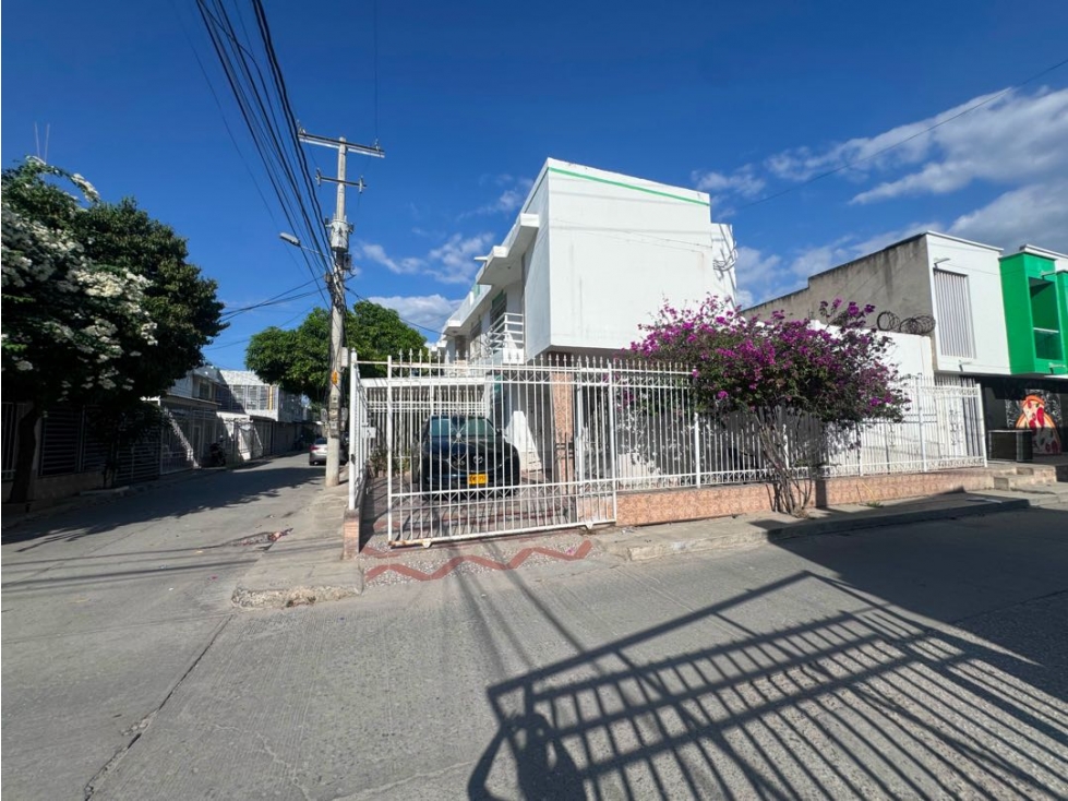 CASA EN VENTA EN SECTOR PORTAL DEL TESORO