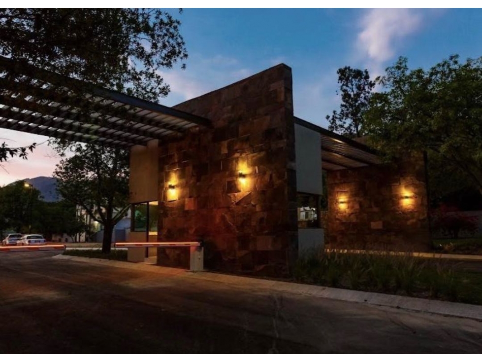 Casa en venta en Sienna Residencial en Carretera Nacional en Monterrey — foto 2