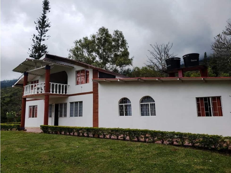 Casa en venta en Silvania con Lote