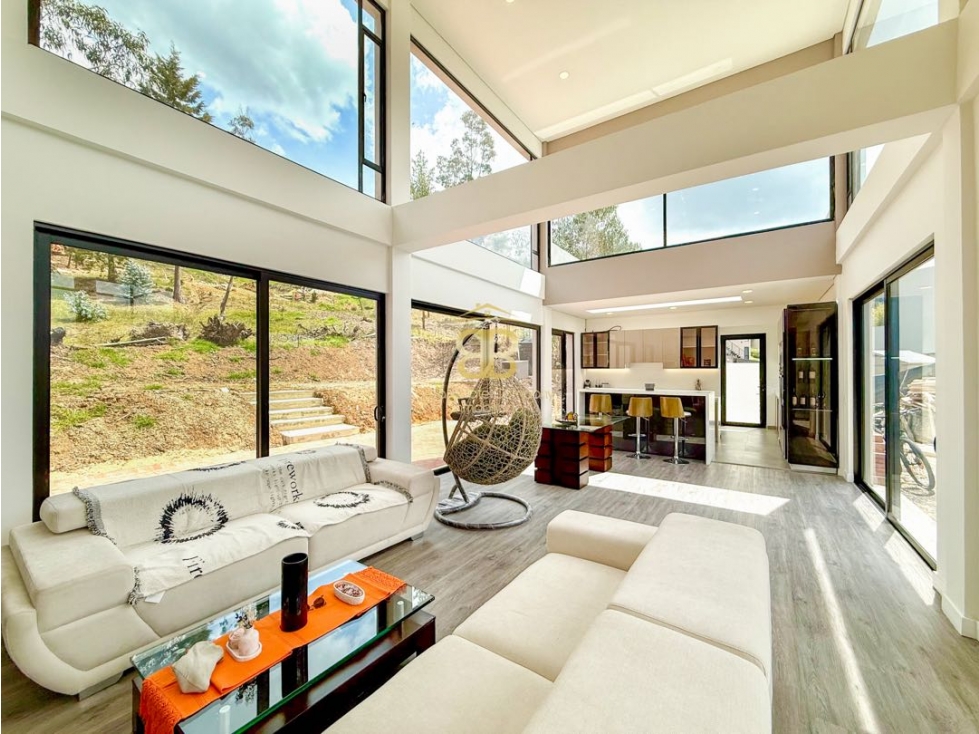 CASA EN VENTA EN SOPO — foto 2