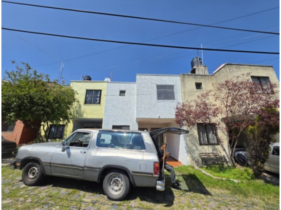 Casa en Venta en Tlaquepaque - Oportunidad de Inversión Inmediata - 1