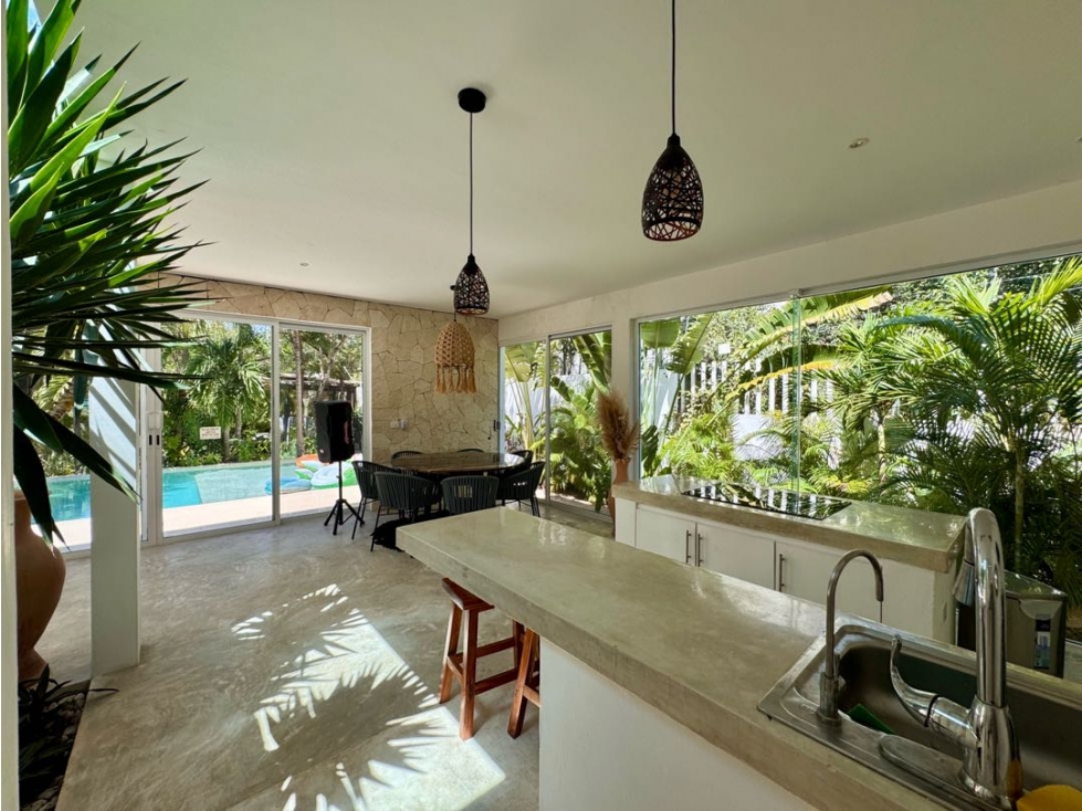 CASA EN VENTA EN TULUM: REGIÓN 15 - 5