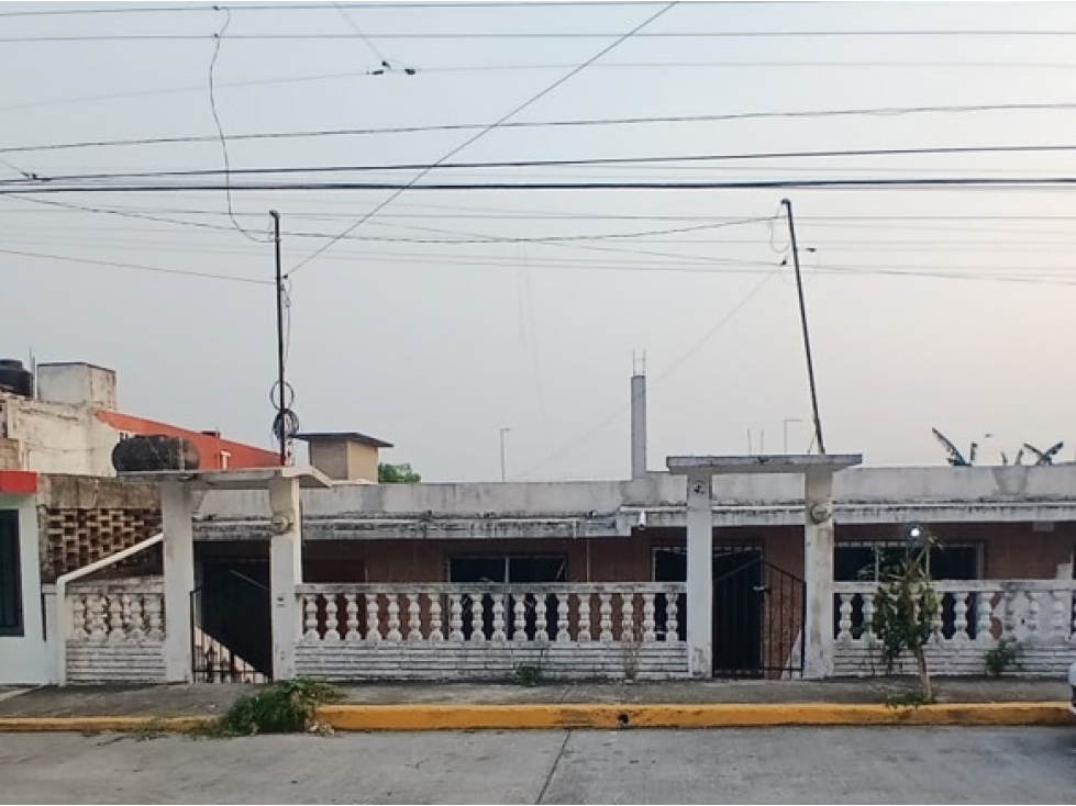 Casa en Venta en Tuxpan, Veracruz - Amplia, Funcional y Lista para Hab