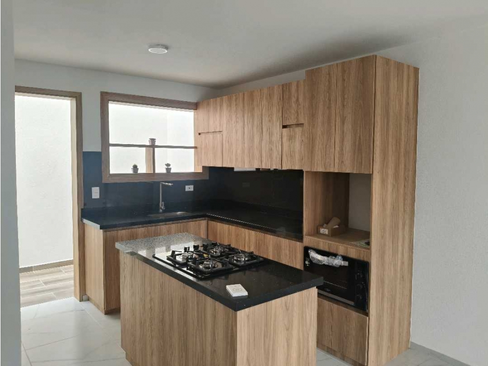 CASA EN VENTA EN UNIDAD ABIERTA LA CEJA CERCA AL CC VIVA — foto 2