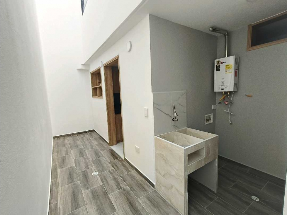 CASA EN VENTA EN UNIDAD ABIERTA LA CEJA CERCA AL CC VIVA — foto 3