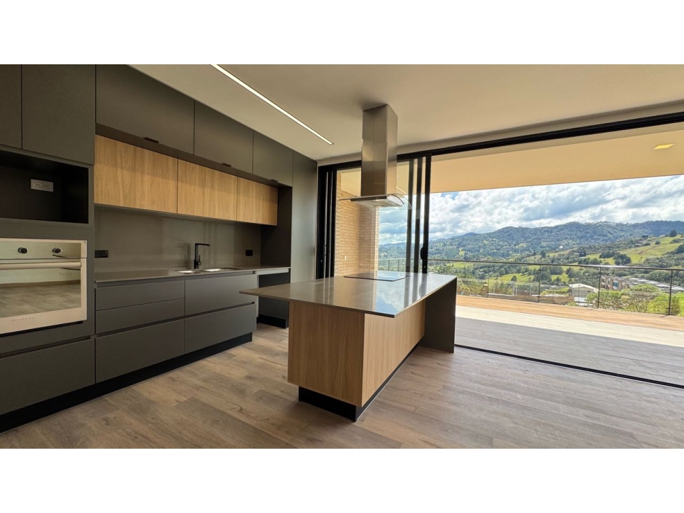Casa en venta en unidad cerrada en Sajonia cerca al túnel oriente LDC — foto 4