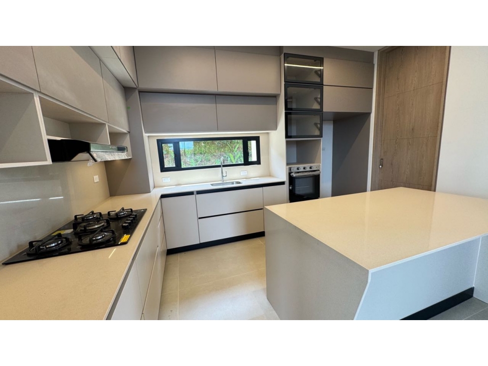 Casa en venta en unidad cerrada para estrenar en el retiro. - 3