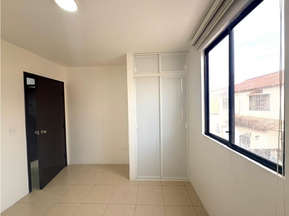 C.01 Casa en Venta en Urb. Villa Club Etapa Floral vía a la Aurora — foto 5