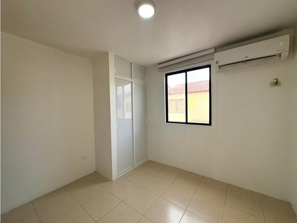 C.01 Casa en Venta en Urb. Villa Club Etapa Floral vía a la Aurora — foto 6