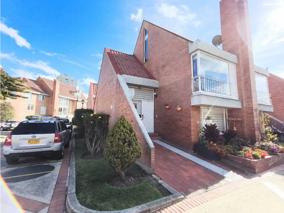 CASA EN VENTA EN USAQUEN MARANTA