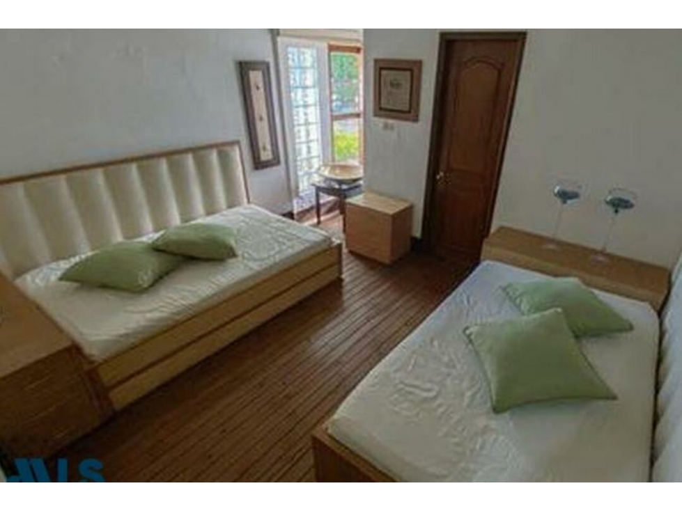 Casa en venta en V. Cabeceras, Rionegro — foto 2