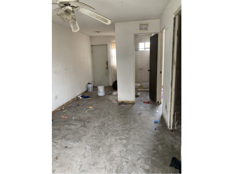 Casa en Venta en Valle del Roble, Cadereyta Lista para Habitar — foto 2