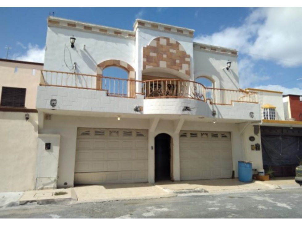 Casa en Venta en Valle Dorado, Reynosa - Amplia y con Posesión Inmedia
