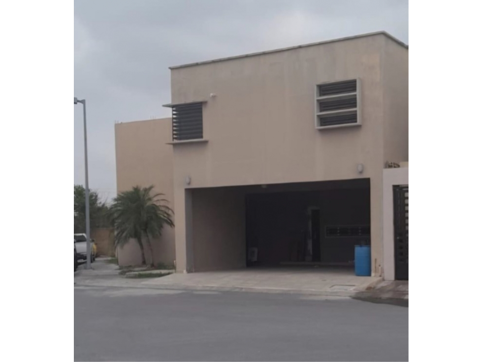 Casa en Venta en Villas de las Haciendas, Reynosa | 324m2 Terreno - 1