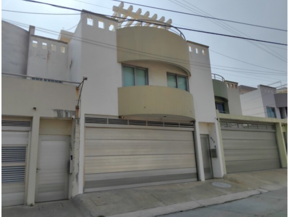 Casa en Venta en Vistalmar, Coatzacoalcos - Oportunidad de Inversión - 1