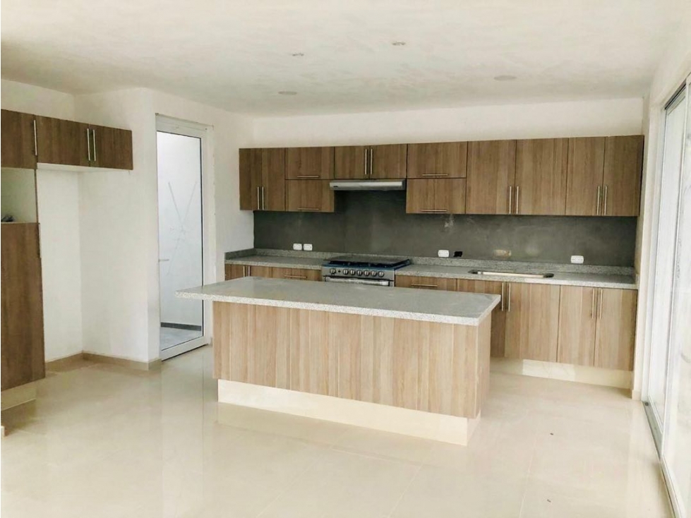 Casa en venta en esquina en zona Azul, Lomas de Angelopolis — foto 3