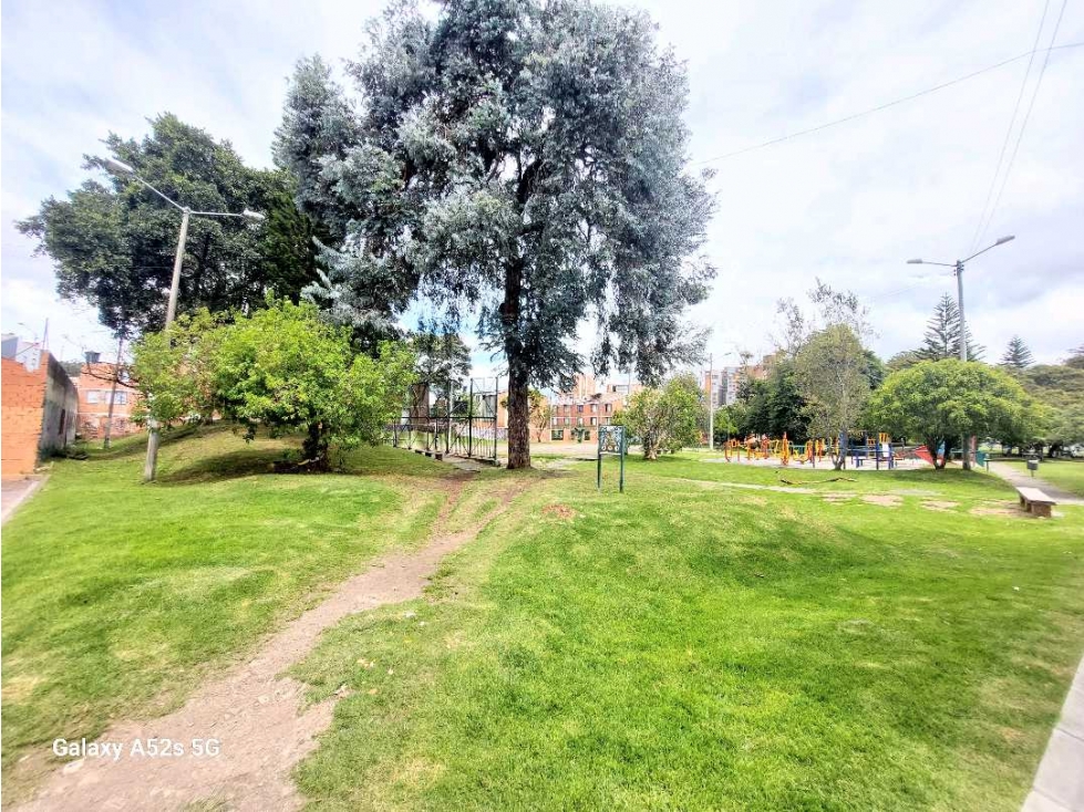 CASA EN VENTA EN PORTALES DEL NORTE FRENTA A LA CLINICA DE LA.COLINA — foto 3