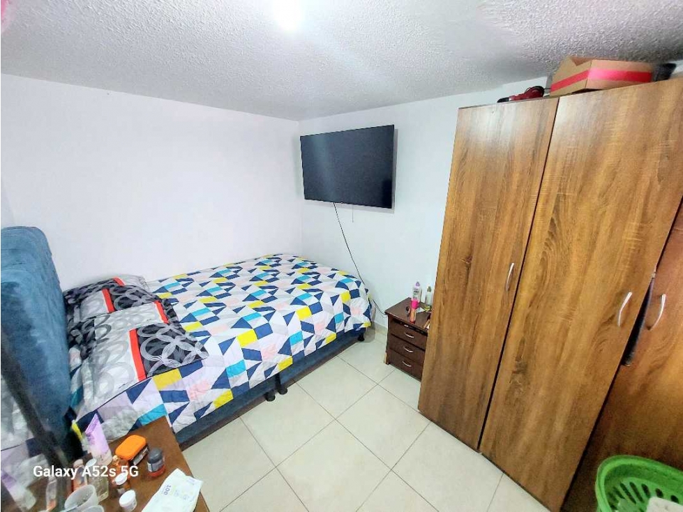 CASA EN VENTA EN PORTALES DEL NORTE FRENTA A LA CLINICA DE LA.COLINA — foto 5