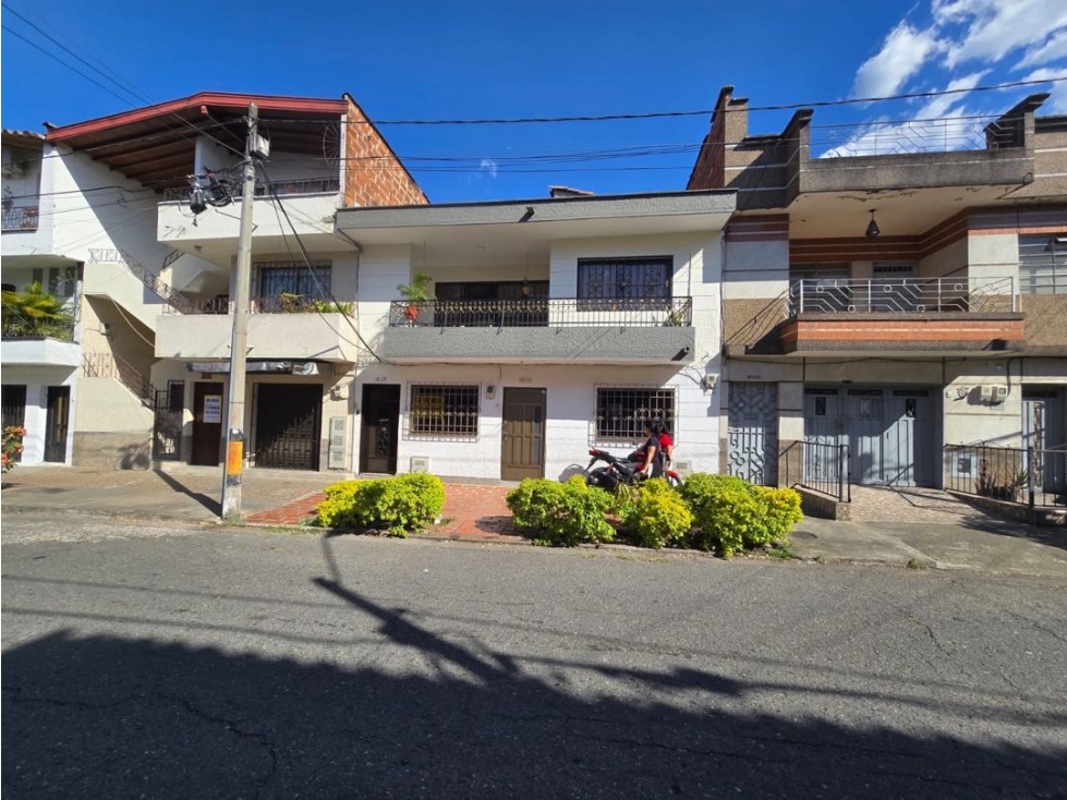 Casa en venta Envigado barrio la magonolia