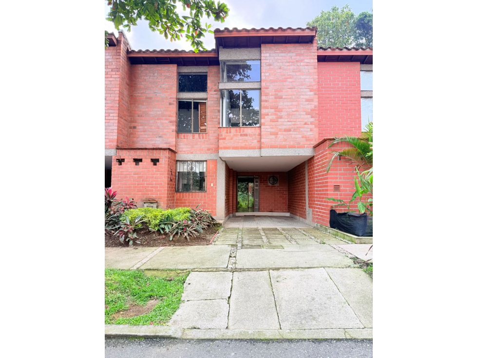 Casa en Venta, Envigado Loma del Escobero