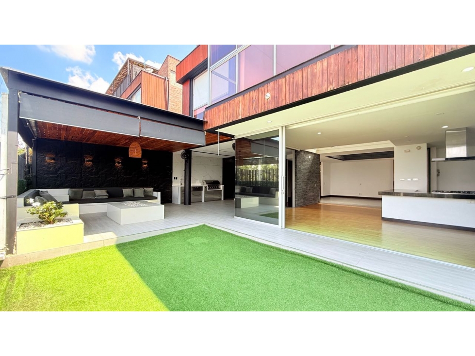 Casa en venta, Envigado, muy cerca al colegio Montesori — foto 2