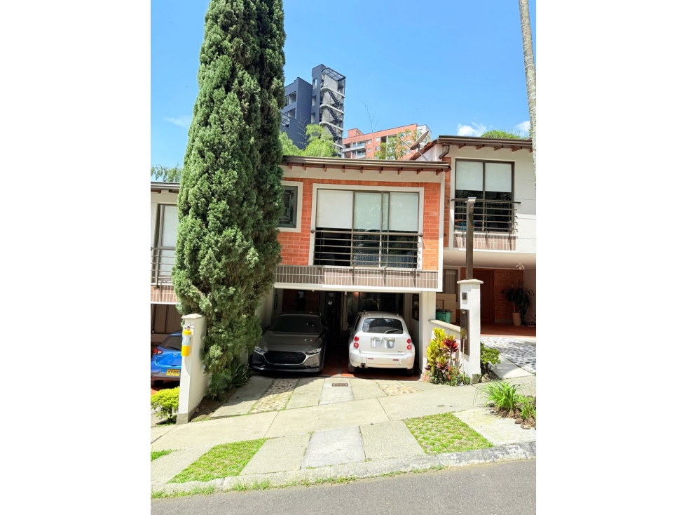 Casa en Venta, Envigado Sector Cumbres