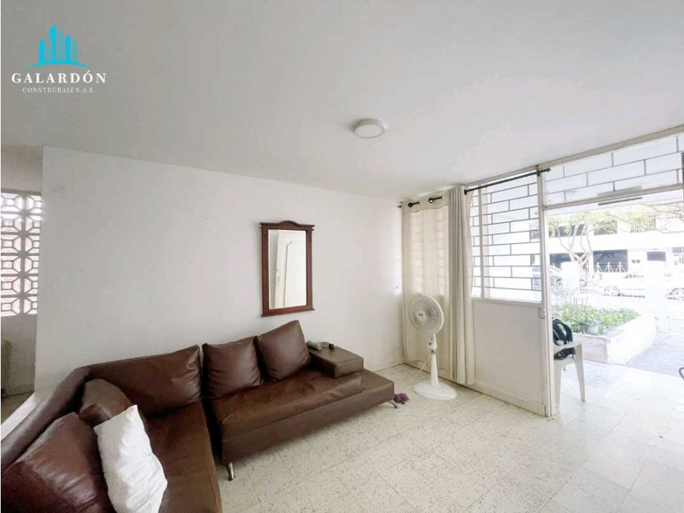 Casa en venta - Espaciosa, Funcional y con potencial de inversión — foto 3