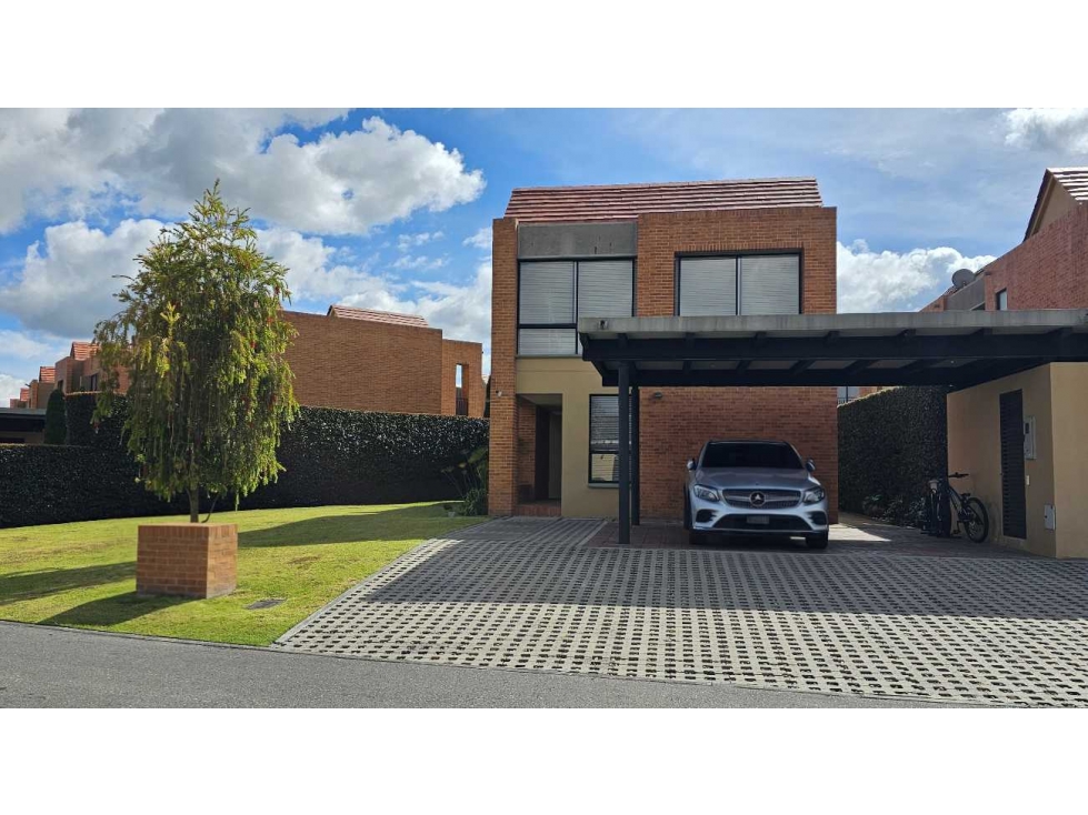 Casa en VENTA FONTANAR chia
