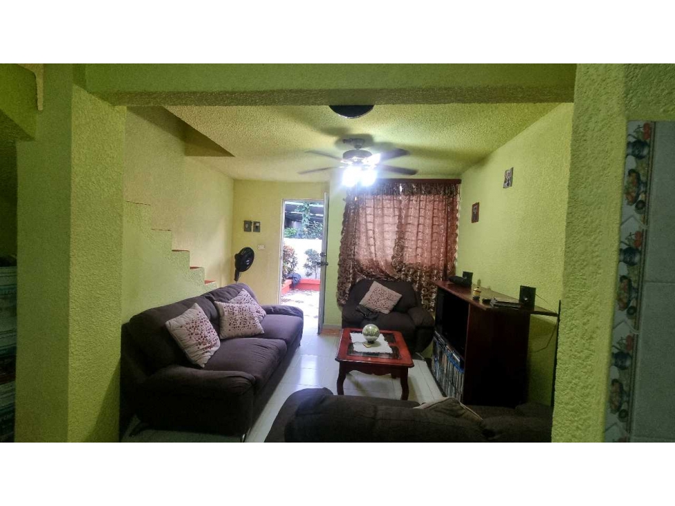 Casa en Venta Fracc. Los Claustros. Km.15.5 - 5