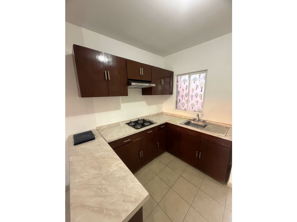 CASA EN VENTA FRACC. REAL NAVARRA - 4