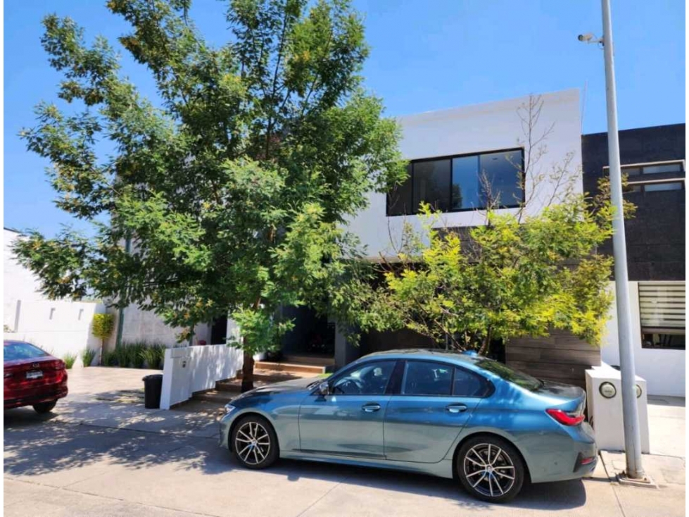 Casa en Venta fraccionamiento Paseo del Parque tres Marias Recidencial