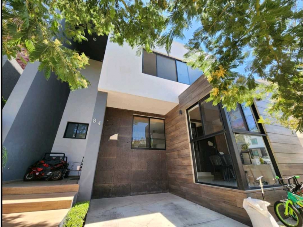 Casa en Venta fraccionamiento Paseo del Parque tres Marias Recidencial — foto 2