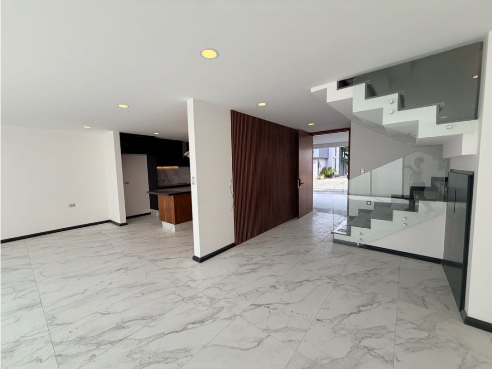 Casa en venta frente al nuevo Chedraui en Lomas de Angelopolis! — foto 2