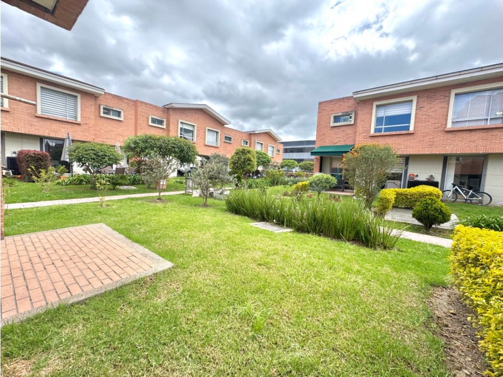 CASA EN VENTA HACIENDA ALCALA ROBLE MOSQ - CODIGO 1304 — foto 2