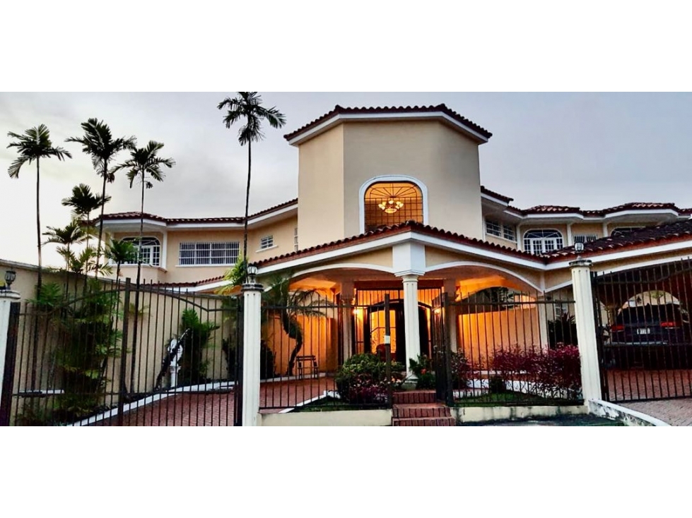 Casa en venta Los Guayacanes- Hato Pintado