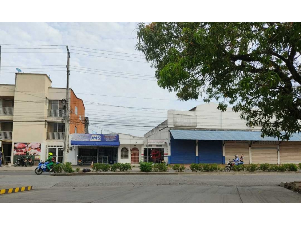 CASA EN VENTA IDEAL PARA CONSTRCUCION EN EL CENTRO