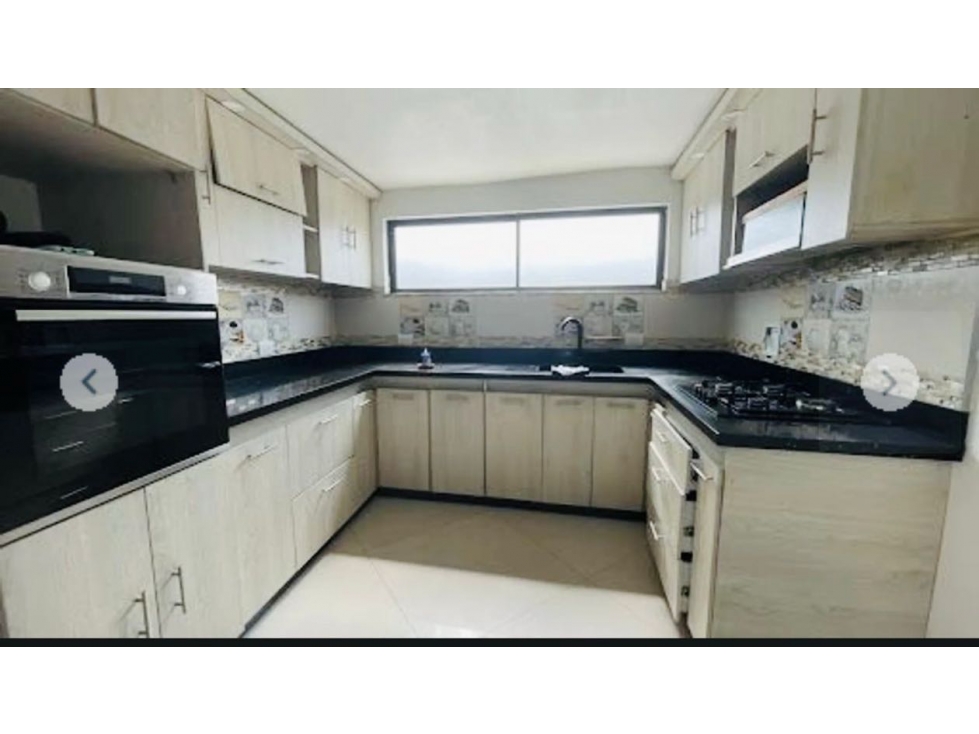 Casa en venta Itagui barrio Triana cerca a Ditaires