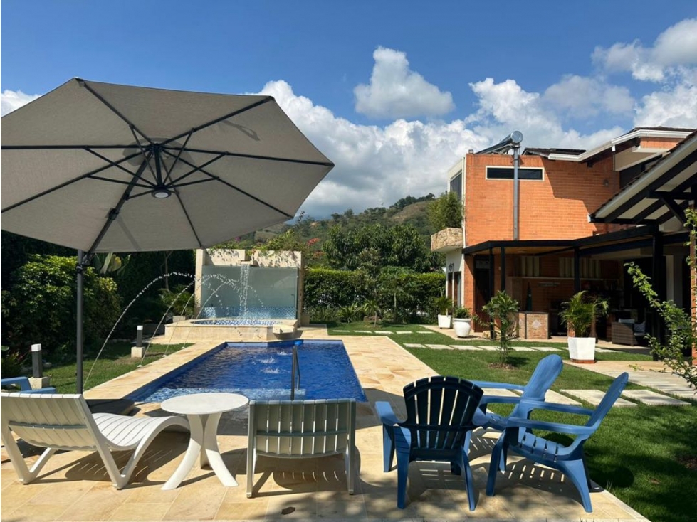CASA EN VENTA JAMUNDI ALFAGUARA