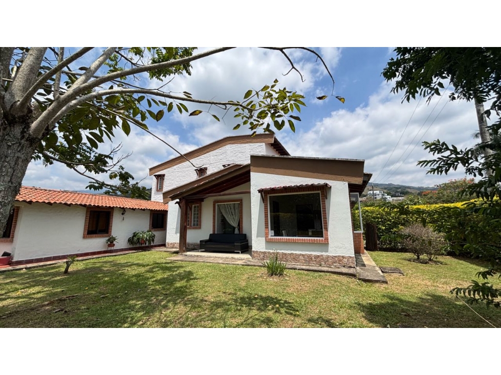 CASA EN VENTA JAMUNDI ALFAGUARA