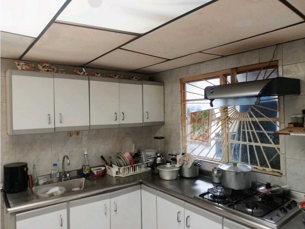 CASA EN VENTA KENNEDY | MANIZALES? AMPLIA CASA CON LOTE 202 M2