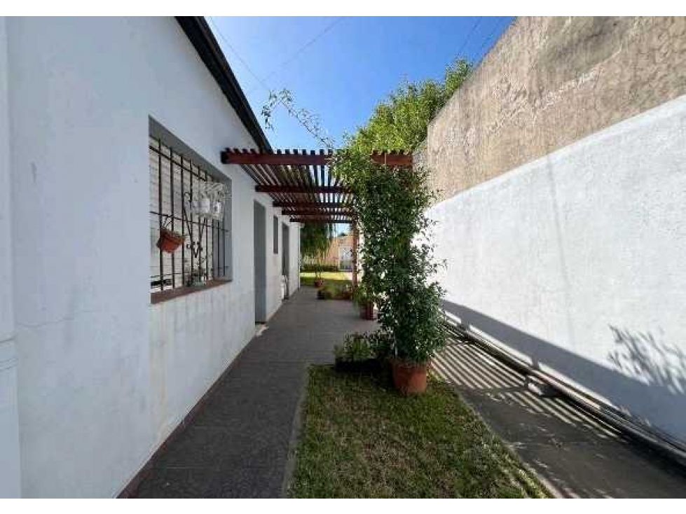 CASA EN VENTA LA PLATA - 4
