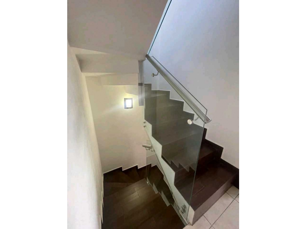 CASA EN VENTA LARTESI ALTOZANO MORELIA — foto 5