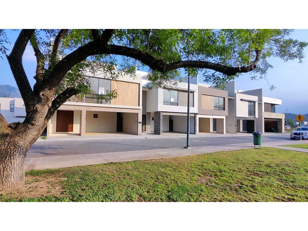 Casa en Venta Las Esmeraldas Residencial Carretera Nacional — foto 3